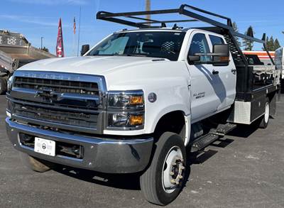 Chevrolet Silverado 5500HD Crew Cab 4x4 Scelzi Contractor Service Flatbed