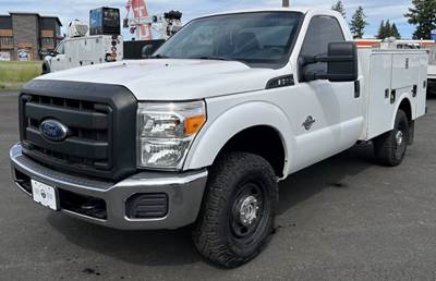 Ford F-250 Super Duty Regular Cab 4x4 Service Truck