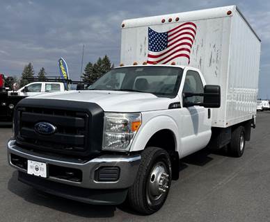 Ford F-350 Regular Cab 4x4 Moving Truck