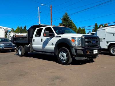 Ford F-550 Super Duty Crew Cab 4x4 Dump Truck