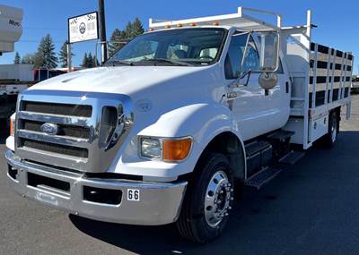 Ford F-650 Crew Cab Cab & Chassis Truck