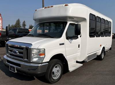 Ford E-Series Box Truck