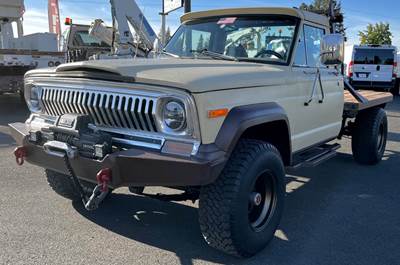 Jeep GLADIATOR Flatbed Truck - Manual