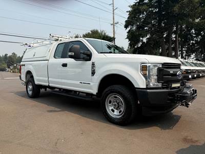Ford F-350 SD XL Super Cab 4x4 - Altec Enclosed Utility Body