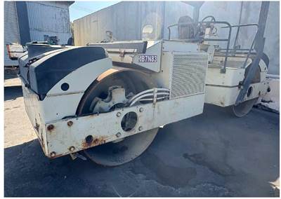 1998 Ingersoll-Rand DD 90 Smooth Drum Roller Compactor