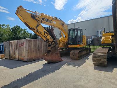 2015 Kobelco SK230 SRLC-3 Excavator - Rock Bucket