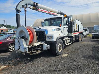 2014 Freightliner Vacuum Truck