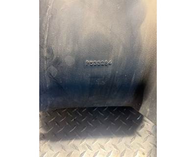 Ford L8501 Air Cleaner / Air Filter Housing