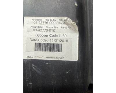 Freightliner Cascadia Air Cleaner / Air Filter Housing