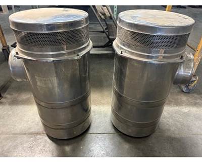 Used Pair of Kenworth T800 13" Air Cleaners
With Kenworth Logo
