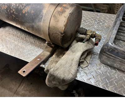 Freightliner FLB HIGH Right Air Tank