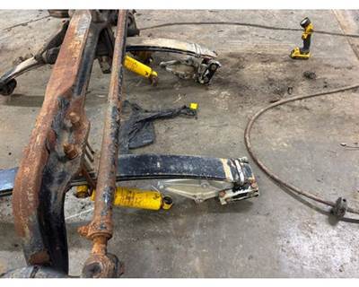 Used Eaton Steer Axle Removed from Peterbilt 379
EFA 12F4
10 Bolt Bud