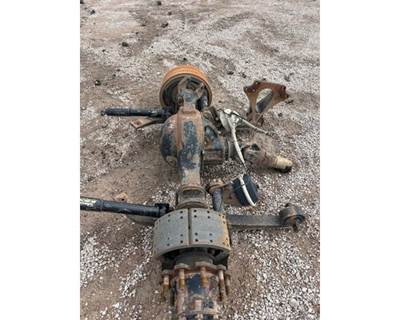 Rockwell L9427 Rear Axle Assembly for a International L9427