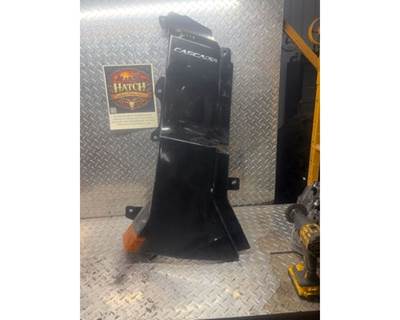 Freightliner Cascadia Right Cowl