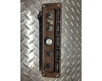 Used Freightliner FLD120 Dash Switch Panel
