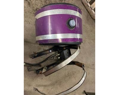 Used 2013 Peterbilt 389 18Gallon Def Tank with mounting Bracket