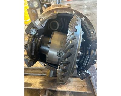 Rockwell D100 Front, Rear Differential Assembly for a Ford LTL9000