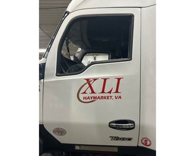 Kenworth T680 Left Front Door Assembly