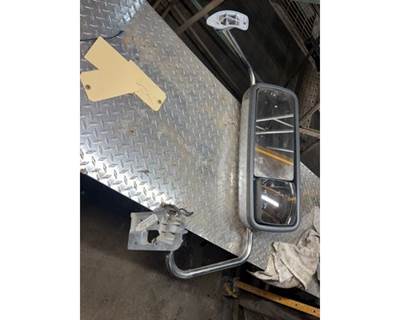 Used Freightliner Columbia Right Side Mirror
Back Side Turn Signal