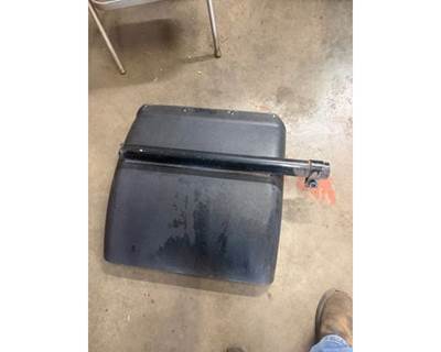 Mack Vision CX613 Fender for a Mack CX613 VISION