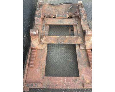 Holland CL9000 Fifth Wheel for a Ford CL9000