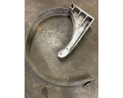 Used Peterbilt 379 Fuel Tank Hanger and Strap
Strap is missing T Bolt