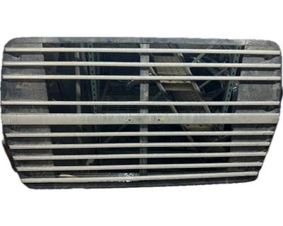 Used Ford Grill missing Emblem and 1 Bar