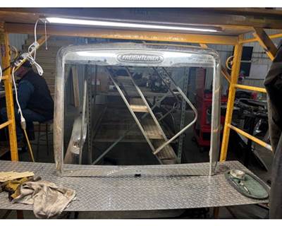 Used Freightliner Coronado  Hood/Grill Bezel