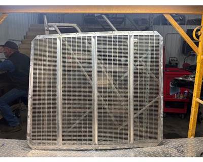 USED PETERBILT 379 INSERT ONLY, SOME MINOR BAR BENDS