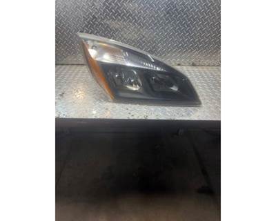Freightliner Cascadia Right Headlight Assembly