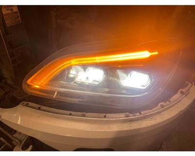 Kenworth T680 Left Headlight Assembly