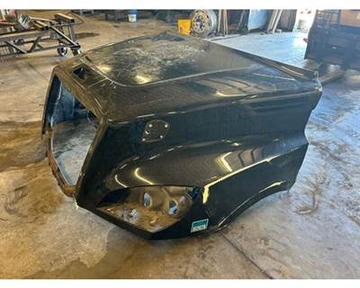 Used 2019 Freightliner Cascadia Hood
