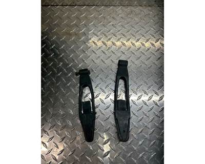 Used Peterbilt 379 Hood Latches
Set of 2