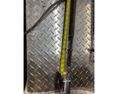 Used 1992 Peterbilt 379 Radiator Core Support
Has Window Wash Reservoir attached