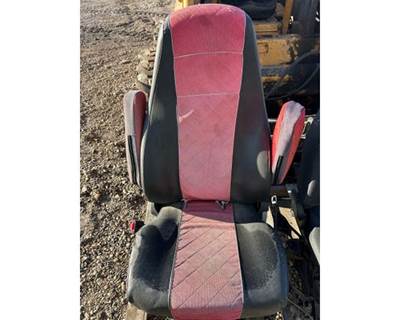 Freightliner Cascadia Left Seat