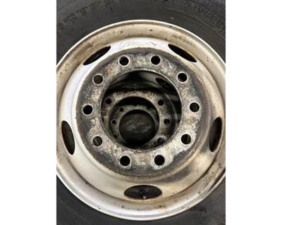 Freightliner Cascadia Tire & Rim