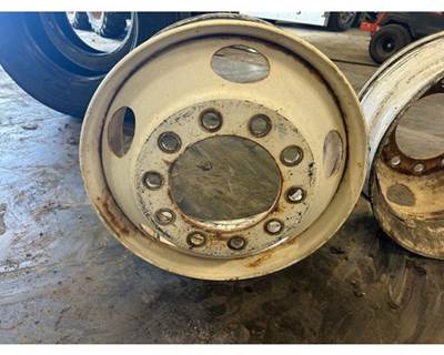 International L9427 Tire & Rim