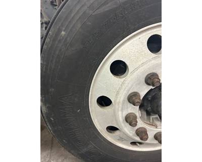 Freightliner Cascadia Tire