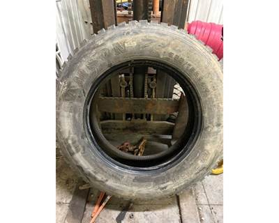 Freightliner USF-1E Tire