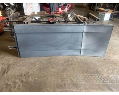 Freightliner Cascadia Right Truck Skirt