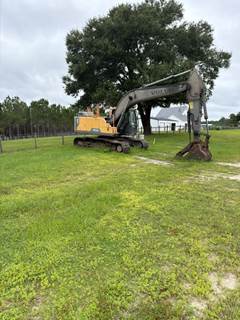 2019 Volvo EC220 Excavator