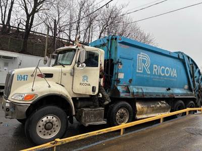 2018 Peterbilt 348 Rear Load Garbage Truck - Rear Loader