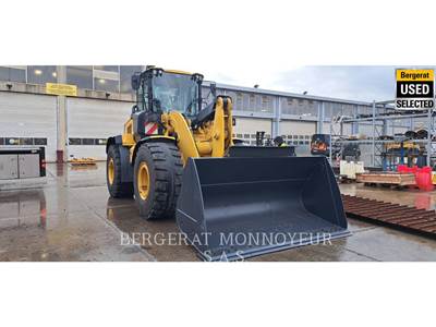 Caterpillar 938M Wheel Loader