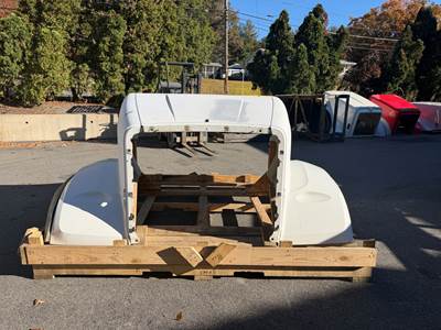 2021 Peterbilt 567 Hood