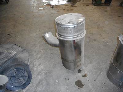 Freightliner Classic Right Air Cleaner / Air Filter Housing