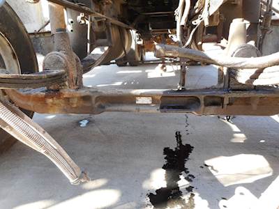 Freightliner Columbia 112 Front Axle Assembly for a 1986 Freightliner CL-112