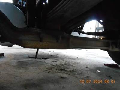 Freightliner COE Front Axle Assembly