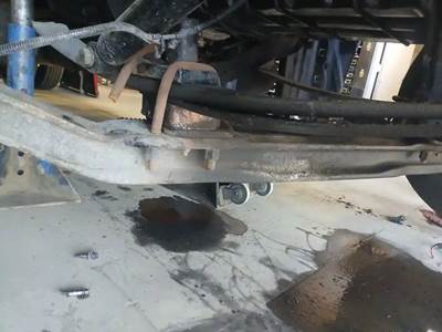 Freightliner Cascadia Front Axle Assembly