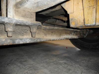 Freightliner FLD Front Axle Assembly
