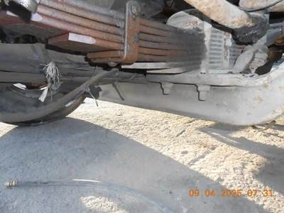 International 4900 Front Axle Assembly